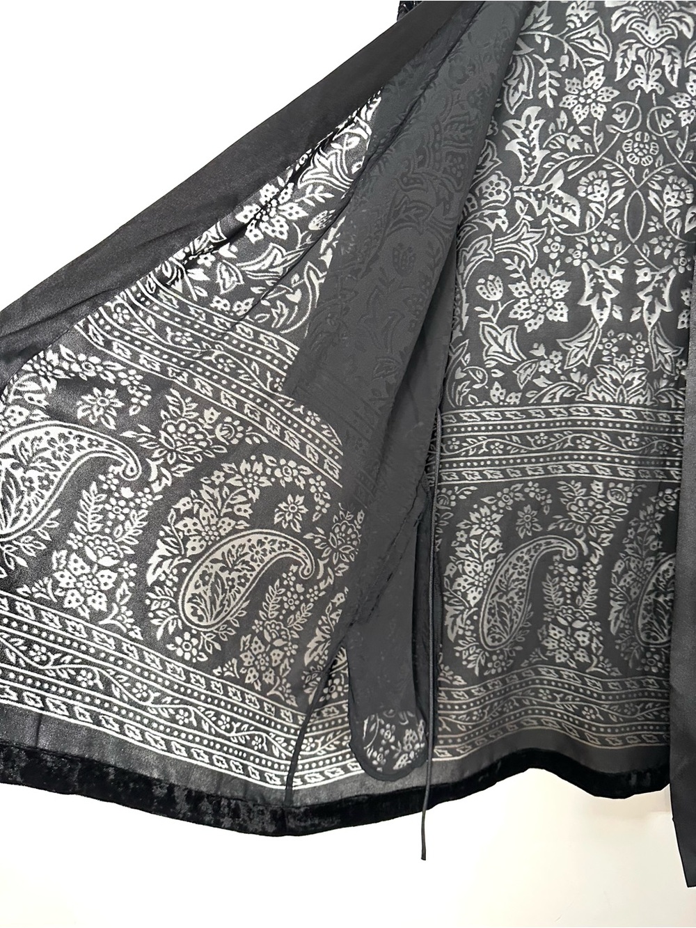 Whimsigoth Black Velvet Burnout Robe Kimono Witchy Vampirecore Fairy Grunge - Picture 9 of 13